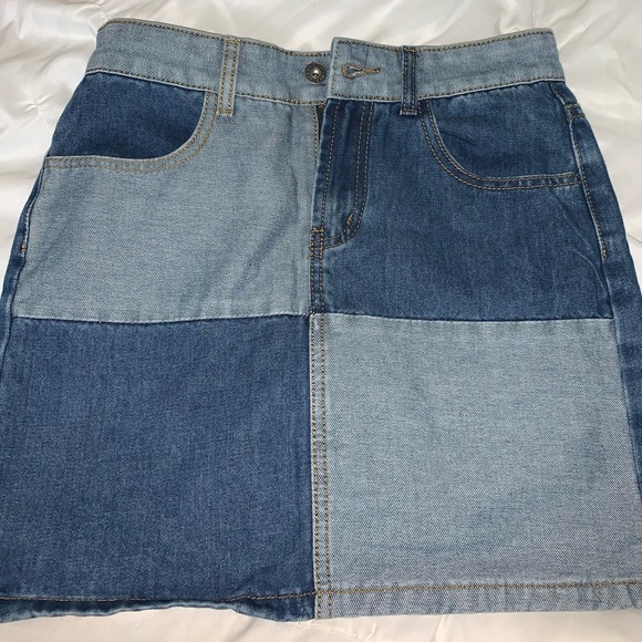 Denim patch mini skirt - Picture 1 of 1